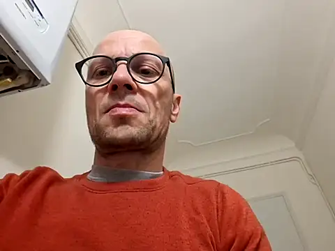 wedge75 online show from April 8, 3:43 pm