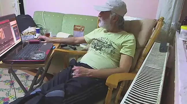 Snapshot of zormen355 chatting on January 18, 5:48 pm zormen355 online show from January 18, 5:48 pm
