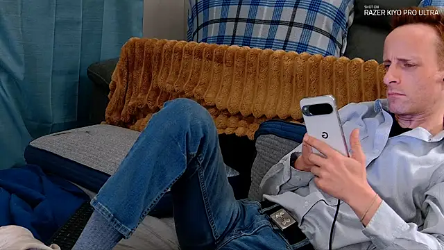 dilld0ugh405 online show from March 27, 1:54 am