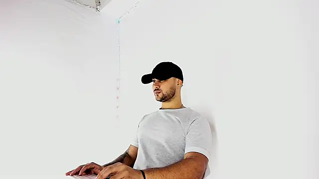 Snapshot of Sebas-hott chatting on September 10, 10:30 pm Sebas-hott online show from September 10, 10:30 pm