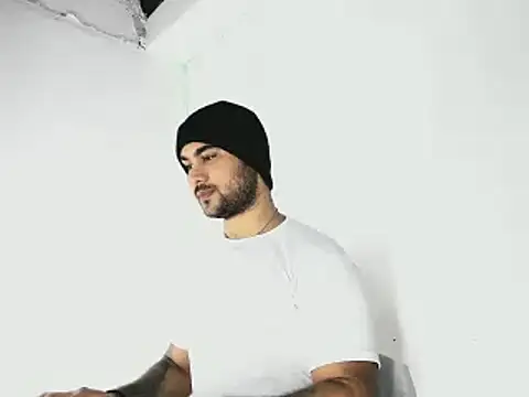 Snapshot of Sebas-hott chatting on October 11, 2:15 am Sebas-hott online show from October 11, 2:15 am