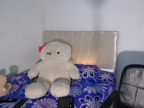 jayder steven  online show from March 22, 8:41 am