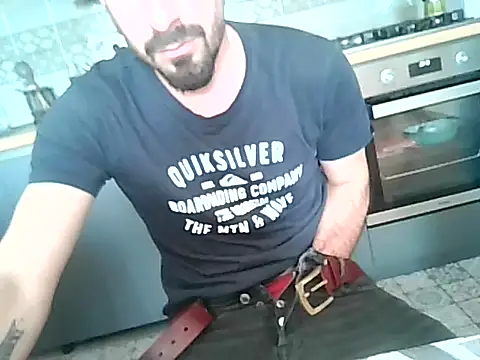 Snapshot of giorgakaci69 chatting on March 17, 10:06 am giorgakaci69 online show from March 17, 10:06 am