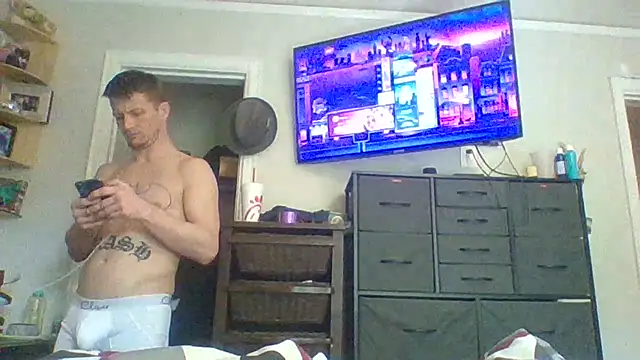 Snapshot of trash4cash chatting on February 16, 7:05 pm trash4cash online show from February 16, 7:05 pm