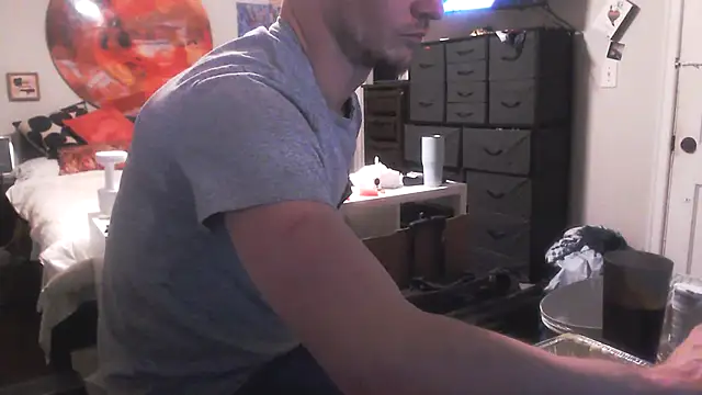 Snapshot of trash4cash chatting on January 30, 6:03 am trash4cash online show from January 30, 6:03 am