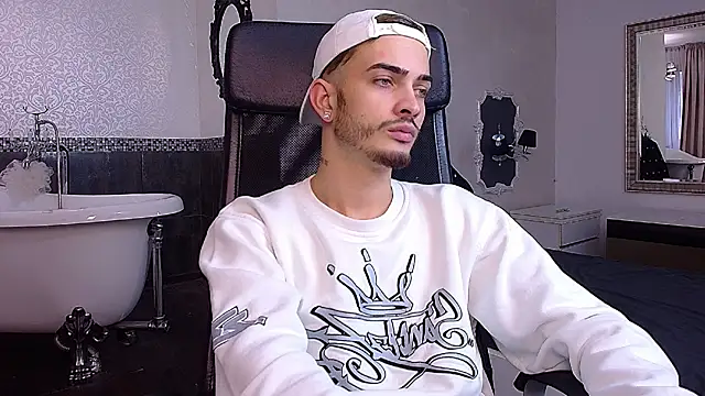 BrandonTate online show from November 13, 1:27 pm