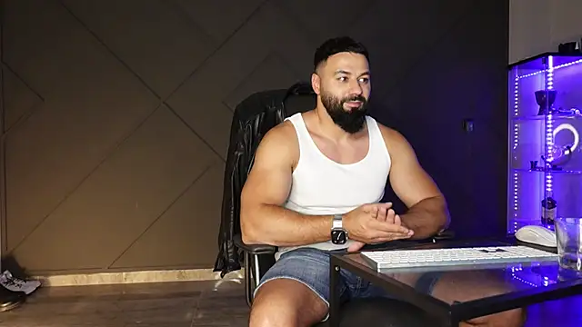 mattmasterss online show from May 20, 8:26 pm