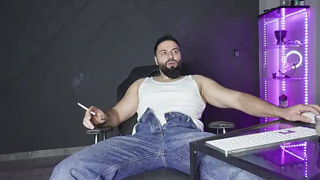 mattmasterss online show from March 13, 10:27 pm