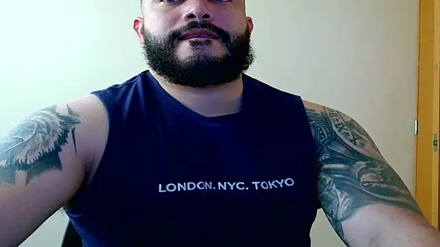 Snapshot of alexandergranda71 chatting on October 10, 3:39 pm alexandergranda71 online show from October 10, 3:39 pm