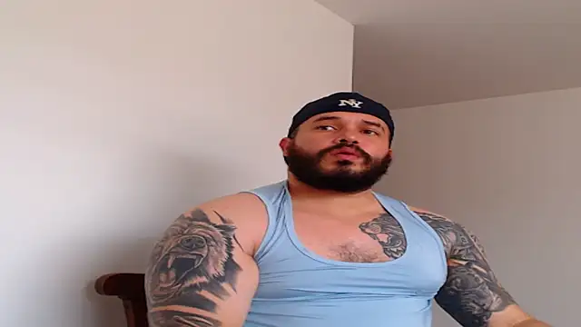 Snapshot of alexandergranda71 chatting on February 21, 3:32 pm alexandergranda71 online show from February 21, 3:32 pm