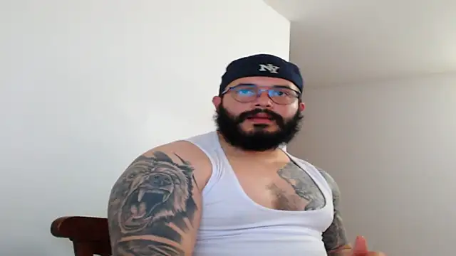 Snapshot of alexandergranda71 chatting on March 8, 4:16 pm alexandergranda71 online show from March 8, 4:16 pm