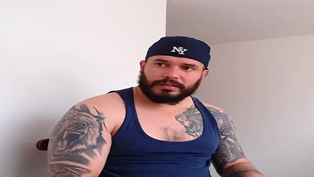 Snapshot of alexandergranda71 chatting on February 16, 3:59 pm alexandergranda71 online show from February 16, 3:59 pm