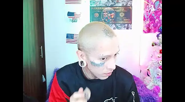 deivid estrada online show from December 17, 3:17 pm