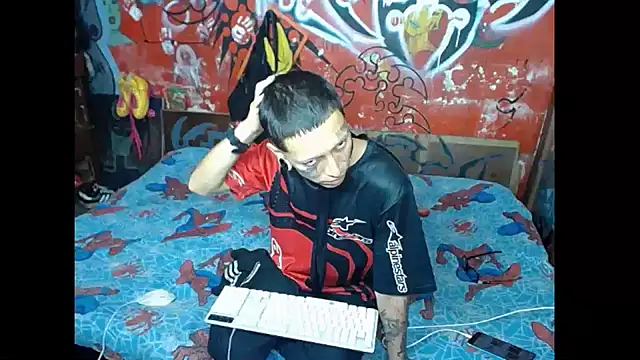 deivid estrada online show from February 12, 1:52 am