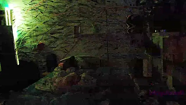 Snapshot of BongChannel chatting on December 8, 4:14 am BongChannel online show from December 8, 4:14 am