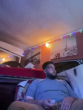 bigdickgio6923 online show from April 5, 2:52 am