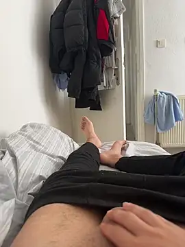 angelanddevilll online show from February 6, 12:13 pm