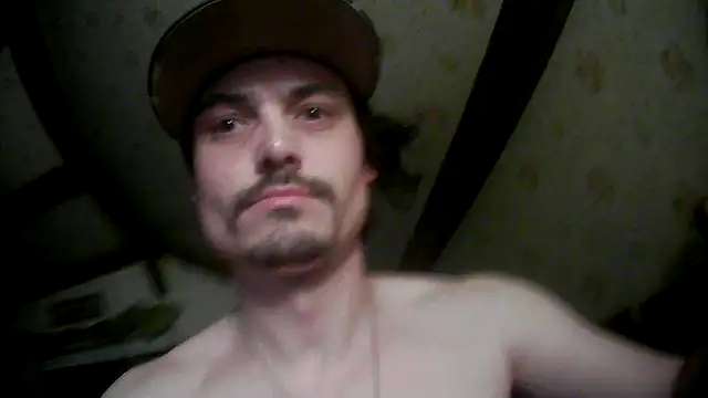 JustTylerr online show from May 19, 5:24 am