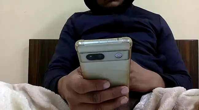 Snapshot of yadavindra85 chatting on January 6, 10:35 am yadavindra85 online show from January 6, 10:35 am