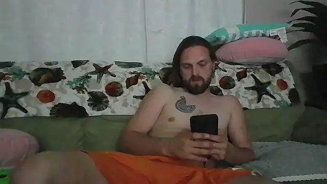 VitaminDrewFl online show from May 7, 1:49 am