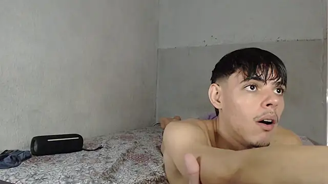 MicaelRian69 online show from October 8, 7:18 pm