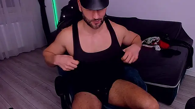 MarisMuscle online show from January 7, 7:06 pm