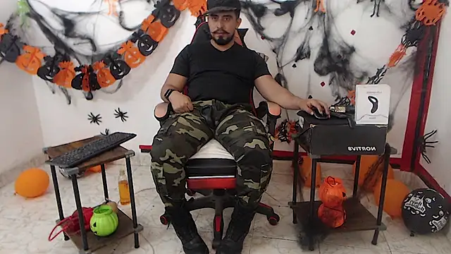 KalethBigDick online show from November 2, 5:45 am