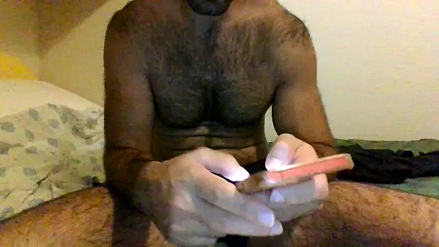 Snapshot of coppai200 chatting on October 5, 12:25 am coppai200 online show from October 5, 12:25 am