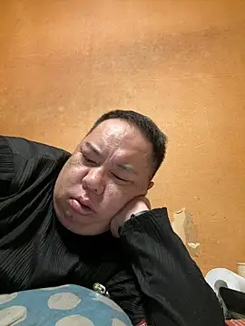 punk0805 online show from March 28, 1:55 pm