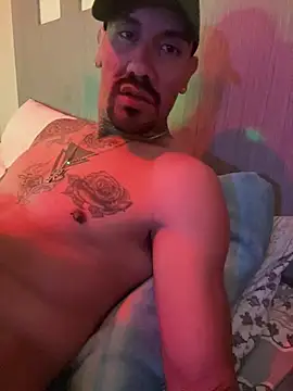 Chakalsacaputas22 online show from December 25, 10:50 am