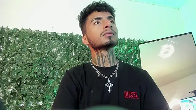 JuanCamiilo 66 online show from January 15, 2:48 am