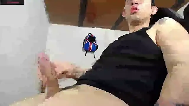 Snapshot of cute_eidenx chatting on October 10, 8:56 pm cute eidenx online show from October 10, 8:56 pm
