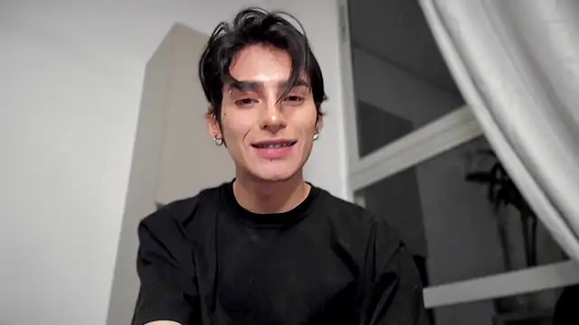 sebas rose online show from December 21, 11:24 pm