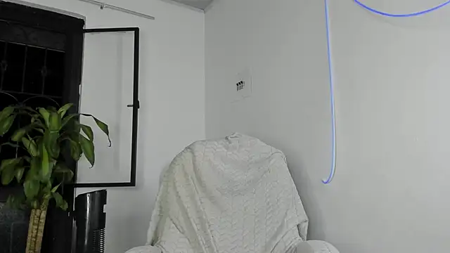 sebas rose online show from September 23, 11:04 pm