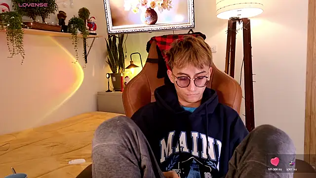 Mr evan1 online show from December 4, 4:47 pm