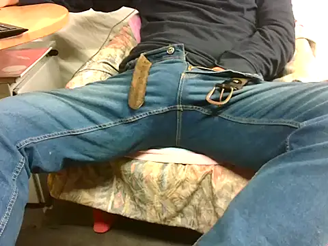 Giulio35 Pika online show from October 31, 4:54 pm