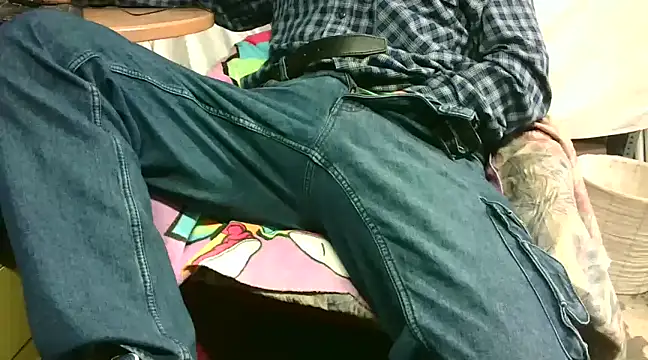 Giulio35 Pika online show from December 6, 6:48 am