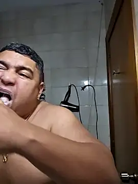 Snapshot of gordito_xx chatting on December 10, 6:11 am gordito xx online show from December 10, 6:11 am