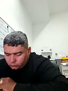 Snapshot of gordito_xx chatting on December 9, 10:43 am gordito xx online show from December 9, 10:43 am