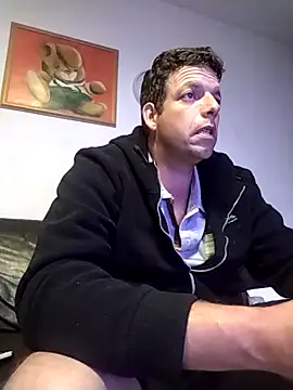 Knuffelstaaf123 online show from October 9, 12:37 am