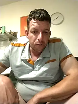 Knuffelstaaf123 online show from September 10, 11:36 pm