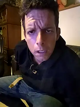 Knuffelstaaf123 online show from October 19, 3:00 am