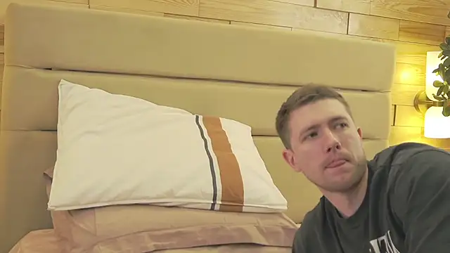 EthanPinkman online show from February 2, 4:33 am