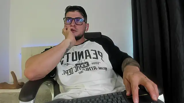 Teilor Creed online show from February 9, 7:29 pm