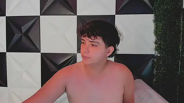 Snapshot of Dani_cumboy chatting on October 12, 3:17 pm Dani cumboy online show from October 12, 3:17 pm
