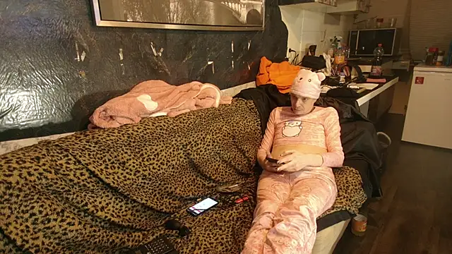 Sletjerayxh online show from January 9, 6:35 pm