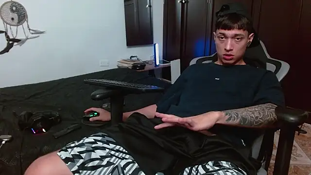 aaron blug online show from September 24, 2:00 am