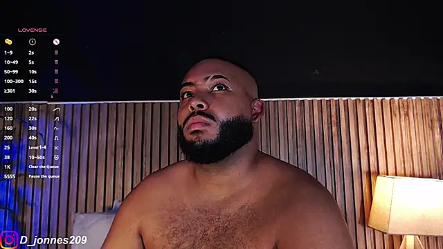 DilanJonnes  online show from October 5, 11:31 pm