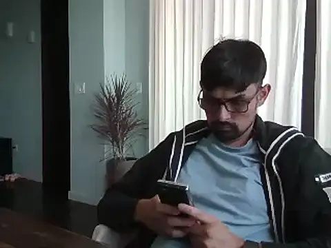 spence204011 online show from January 1, 6:38 pm