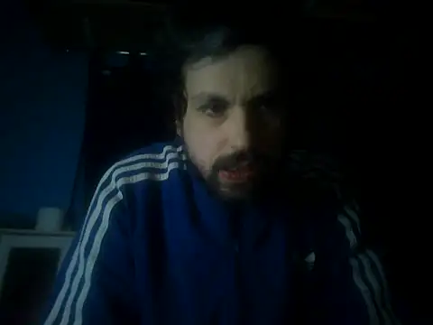 fred301993 online show from December 27, 9:32 pm